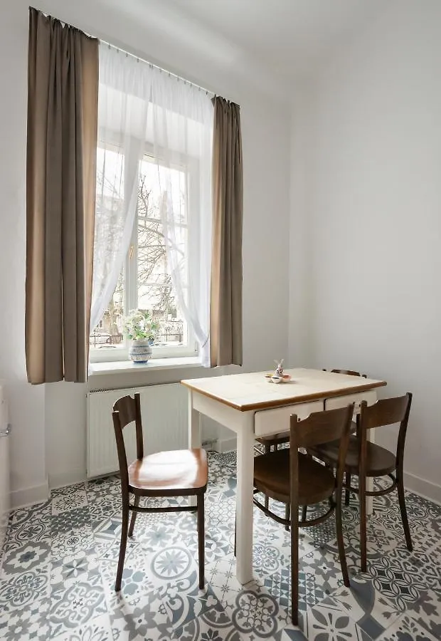 Wilcza Modern Prl Apartment Warsaw