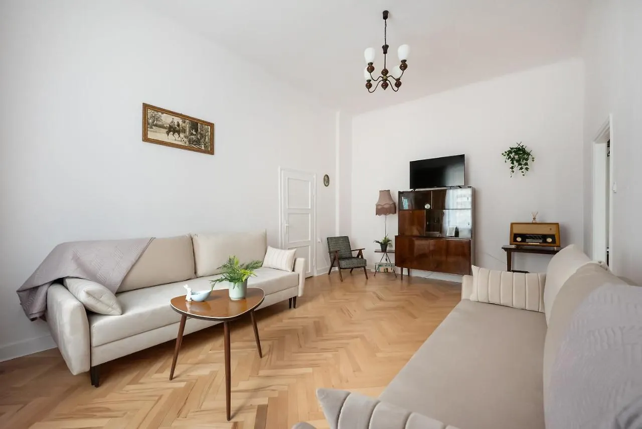 Wilcza Modern Prl Apartment location
